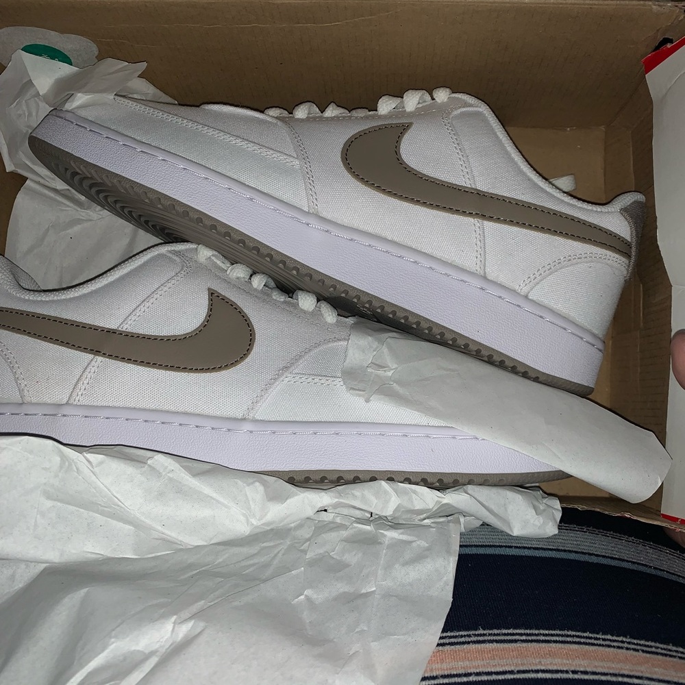 Nike cloth